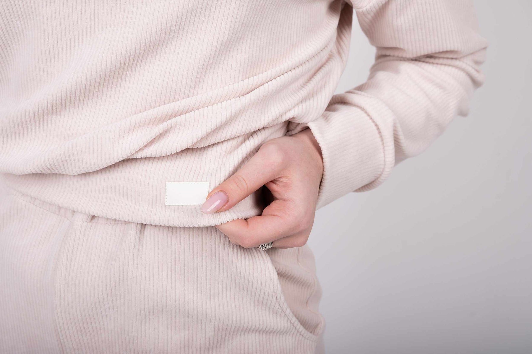 The Versatility and Elegance of Rib Fabrics in Fashion Design