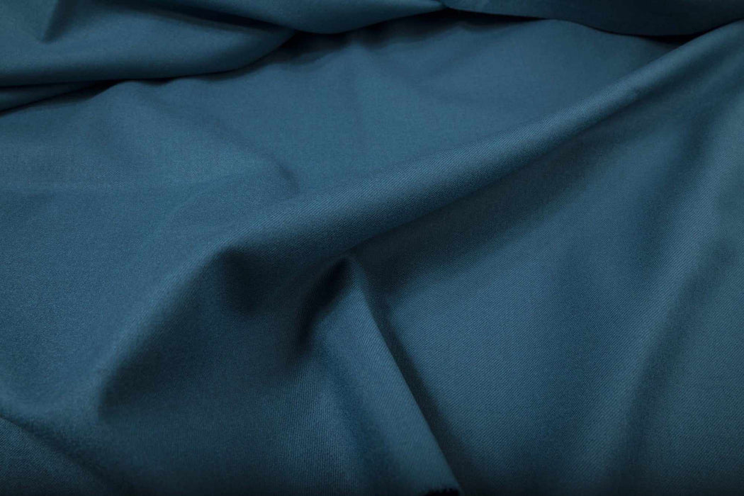 swatch-Bespoke - Tailoring Super 140's Virgin Wool Stretch for Suiting - SERPENT-Fabric-FabricSight
